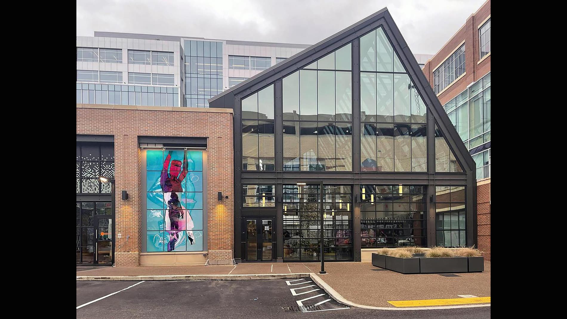 Larimer Caryatids (right), Lori Hepner